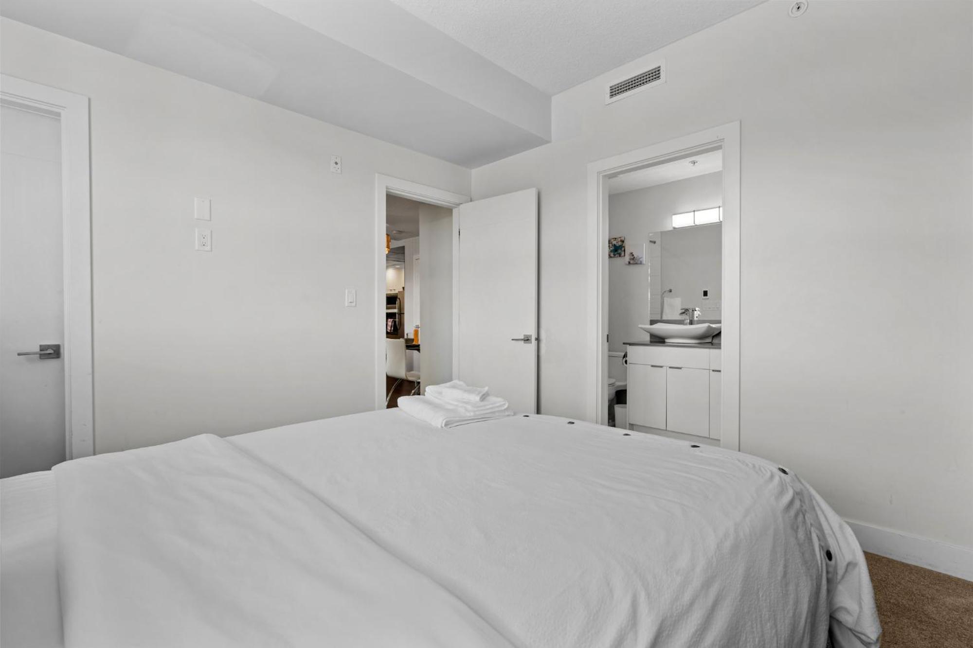 Ferienwohnung Element On First By Manna YYC Zimmer foto